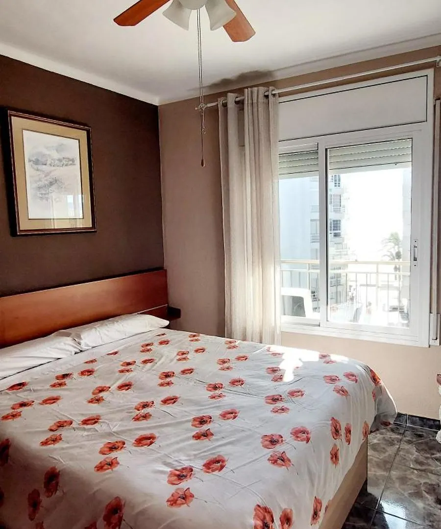 Apartamento 1 Linea De Playa + Parking! 살루 아파트