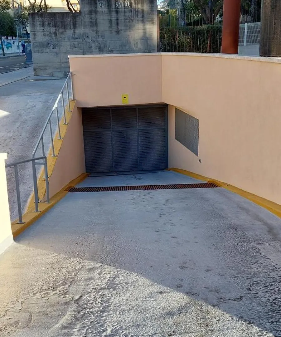 Apartamento 1 Linea De Playa + Parking! 살루