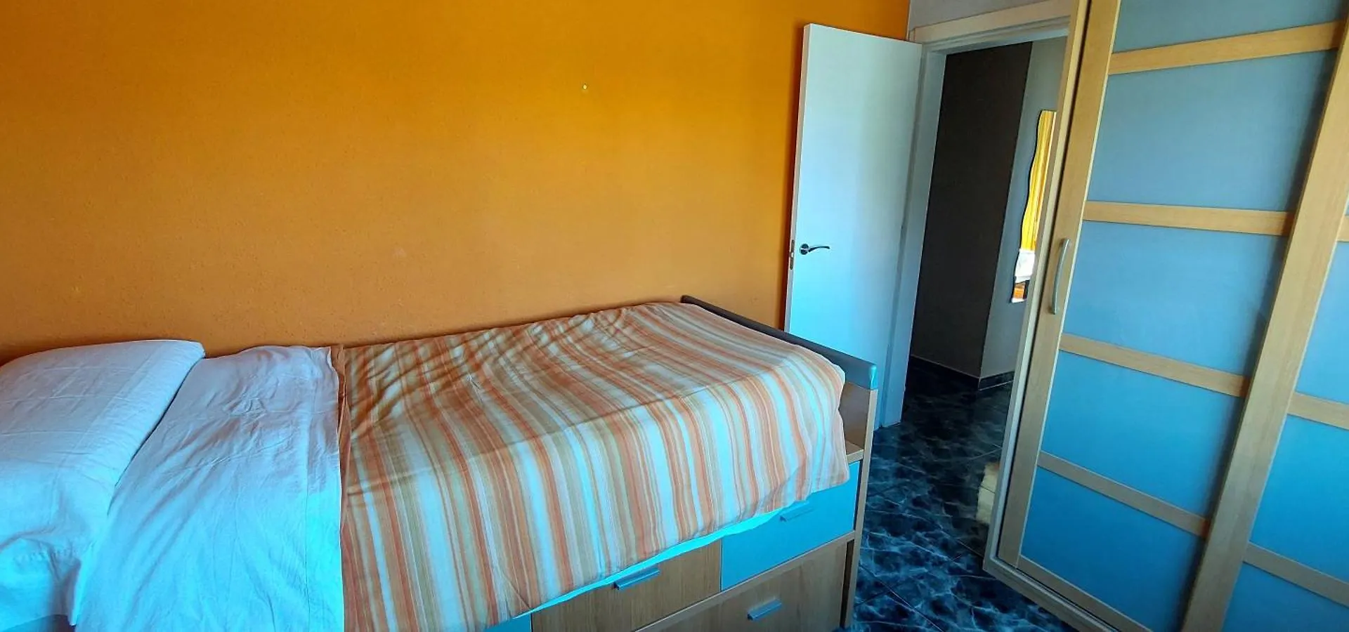Apartamento 1 Linea De Playa + Parking! 살루
