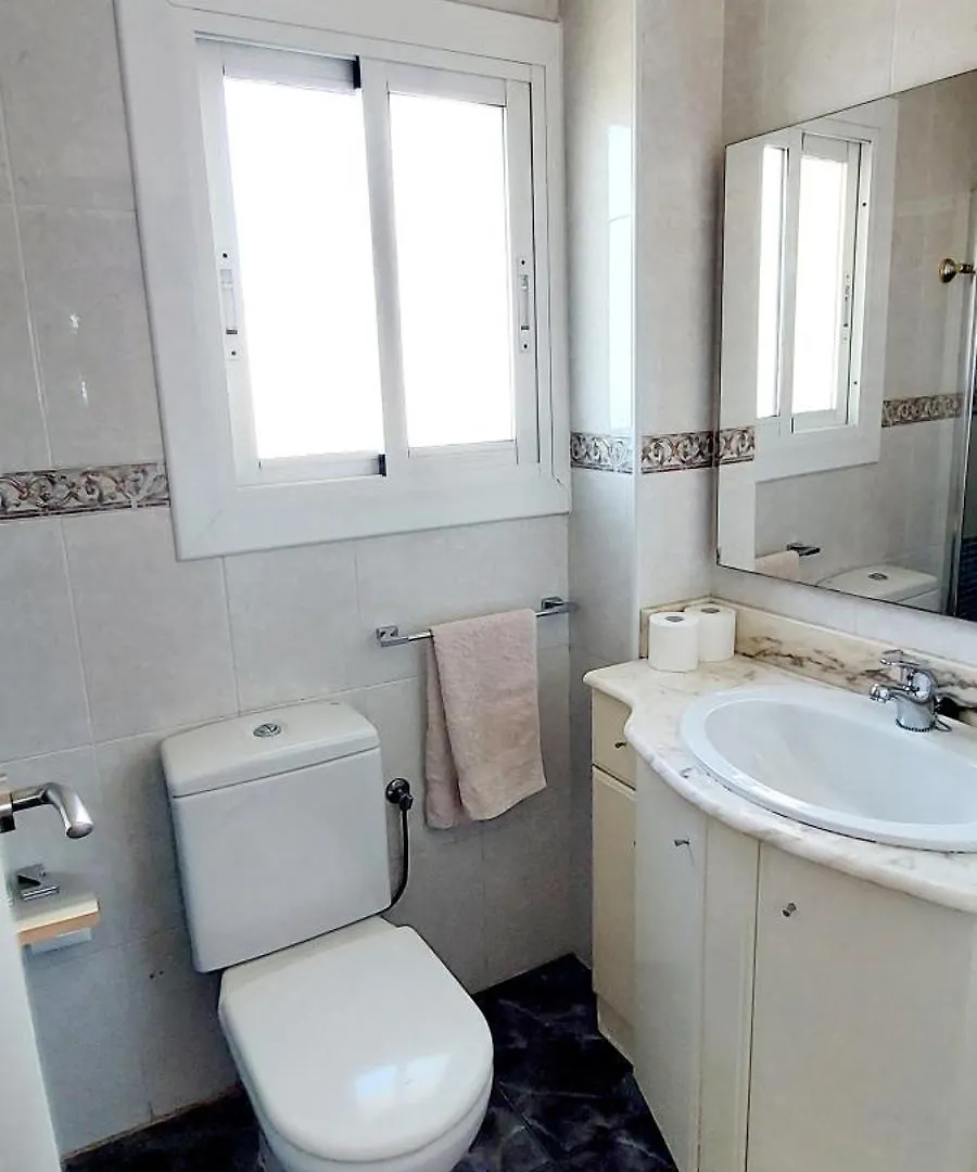 아파트 Apartamento 1 Linea De Playa + Parking! 살루